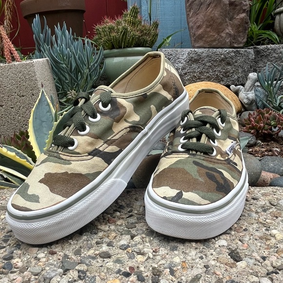 Vans Camouflage Canvas Original Low Top - Picture 9 of 12